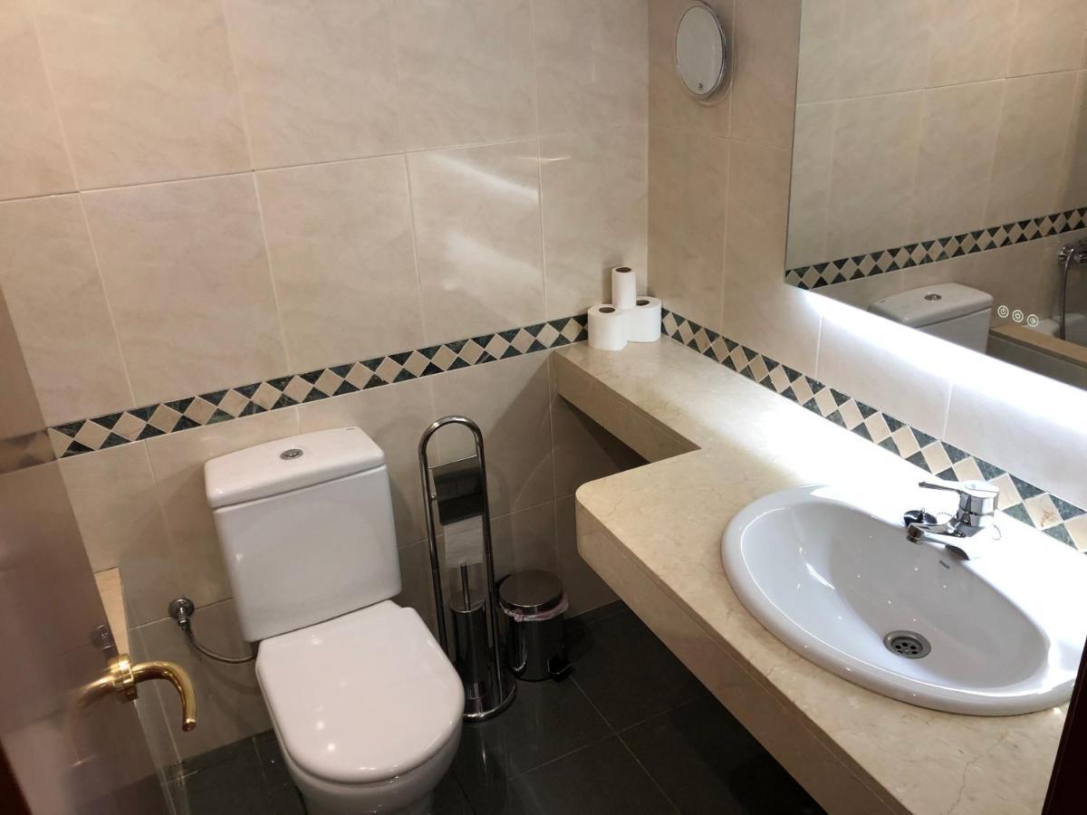 Apartaments Vicus 2 Con Vistas A La Plaza Mayor De Вик Екстериор снимка
